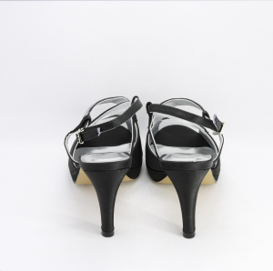 Sandalo cerimonia donna elegante in tessuto di raso con applicazione in cristallo e cinghietta regolabile Art. H15521 SARASF 1400P82161
