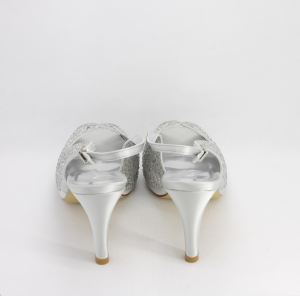 Sandalo cerimonia donna elegante in tessuto argento con applicazione in cristalli e cinghietta regolabile Art. H1510PTRASF1200P08