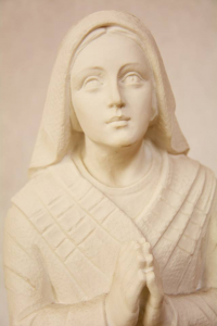 Statua Santa Bernadette in polvere di marmo cm 50