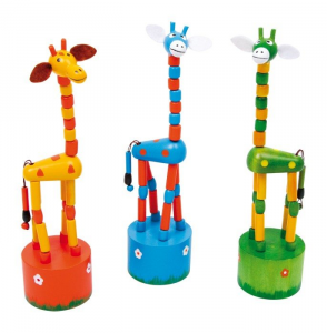 Giraffa a pressione in legno giocattolo per bambini. Set da 3