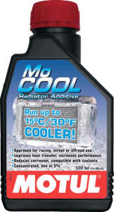 MOTUL MOCOOL 0.500L Additivo refrigerante Abbassa di 15° la temperatura di esercizio del motore. 102222