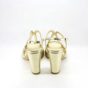 Sandalo cerimonia donna con tacco grosso colore oro.