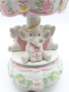 Carillon giostra con elefantini rosa in ceramica, vendita on line | GIOIELLERIA BRUNI Imperia