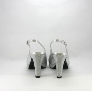 Sandalo cerimonia donna elegante argento lamè e glitter con cinghietta regolabile.