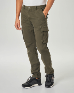 Pantalone tasconato verde militare