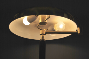 Lampada vintage in ottone