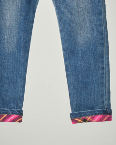 Jeans lavaggio stone wash con risvolto e dettaglio in tartan check rosa 3-7 anni