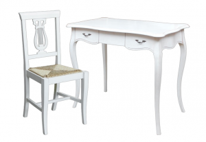 Mesa de despacho patas moldeadas y silla estilo clásico