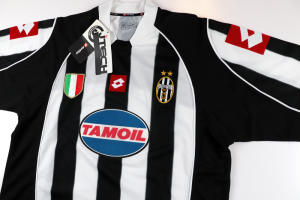 Maglia Calcio Vintage Football Shirt Juventus Jersey 2002/03 