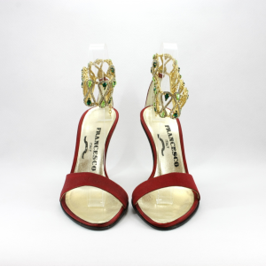 Sandalo cerimonia donna in raso rosso con cavigliera gioiello.