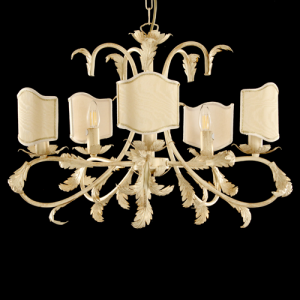 Montatura lampadario a 5 luci, struttura avorio spazzolato oro con foglie e bracci curvi con paralumi avorio e passamaneria oro.