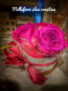 Flower Box con 3 rose stabilizzate 