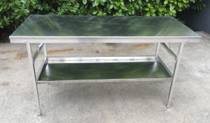 mesa de trabajo de aluminio