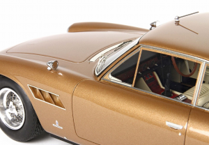Ferrari 500 Superfast Serie 2 1965 sn 6679 SF Peter Sellers With Case Ltd 72 Pys 1/18