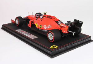 Ferrari SF90 F1 GP Australia 2019 Charles Leclerc With Case Pirelli Red 1/18