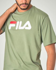 T-shirt mezza manica verde salvia con logo Fila stampato sul petto