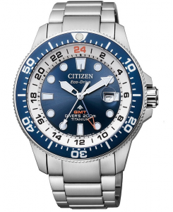 Citizen Diver's Supertitanio GMT cassa e bracciale Supertitanio, lunetta blu