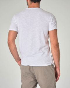 T-shirt bianca in cotone fiammato con taschino a filo
