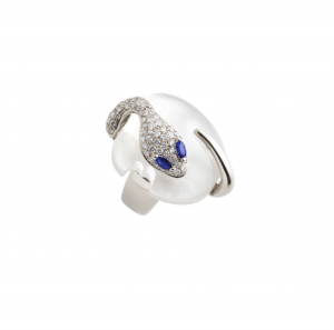 Ring in white gold,  diamonds, motherpearl and sapphires