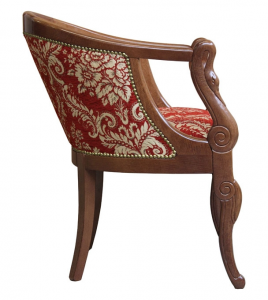 Small armchair with swan carved motive