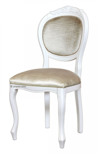 Upholstered classic chair