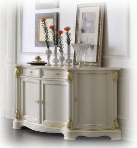 Classical sideboard with gold details