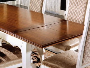 Eleganter Tisch ausziehbar aus Holz 170-220 cm
