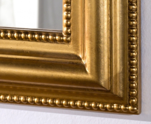 Klassischer Spiegel in Gold Universal