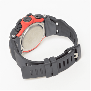 Casio G-Shock  G-Squad orologio digitale multifunzione, cassa nera e rossa, cinturino nero