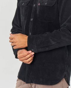 Camicia nera in velluto millerighe con taschini