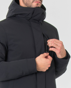 Pacific Jacket nera in tessuto tecnico stretch