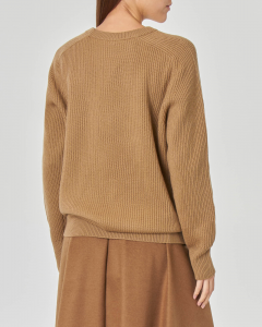 Maglia color cammello in pura lana vergine a coste