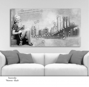 Monroe black - Stampa su tela con applicazione di Swarovski dell'attrice Marilyn Monroe con lo sfondo di New York, misure 62x115 cm / 77x143 cm / 100x180 cm