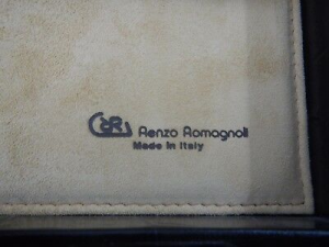 Set golf Renzo Romagnoli cod. 1475CN in pelle crocco Executive Golf putter set
