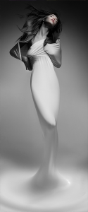 Metamorfosi - Stampa digitale su Plexiglass® di una donna sensuale, misura 50x120 cm