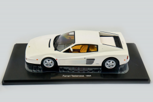 Ferrari Testarossa 1984 White 1/18 Kk