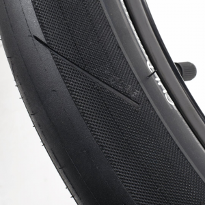 Cult Fast an Loose Tire | Black