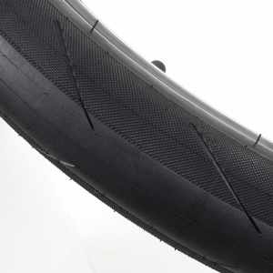 Cult Fast an Loose Tire | Black