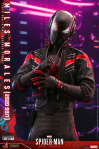 Marvel’s Spider-Man: Miles Morales Videogame: MILES MORALES (2020 SUIT) by Hot Toys