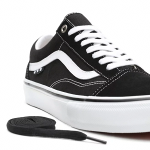 Vans Old Skool Shoes | Colore Black & White