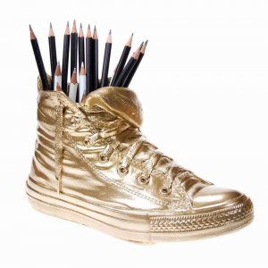 Vase Holder Pot Pencil holder Sneakers Jody in gold resin
