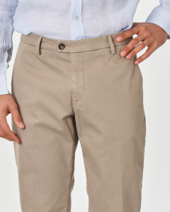 Pantalone chino tortora in tricotina di cotone stretch