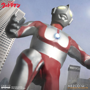Ultraman - Light Up: ULTRAMAN by Mezco Toys
