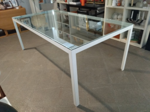 Tavolo Fractal con piano in vetro trasparente e struttura alluminio bianco, Porro