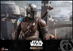 *PREORDER* Star Wars The Mandalorian: MANDALORIAN & BLURRG 1/6 by Hot Toys