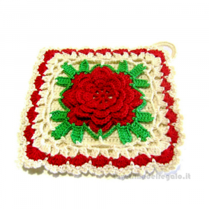Presina con fiore rosso ad uncinetto 17x17 cm - Handmade in Italy