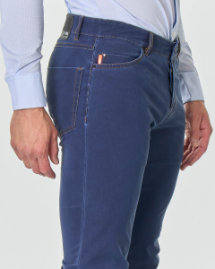 Pantalone cinque tasche blu indaco effetto denim in tessuto tecnico stretch