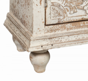 Amant - Credenza 2 ante in legno massello intarsiato, colore bianco decapato in stile etnico chic, dimensione: cm 90 x 40 x 92 h