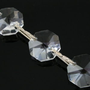 Catena ottagoni 30 mm in cristallo puro, lunghezza 50 cm. Clip nickel.
