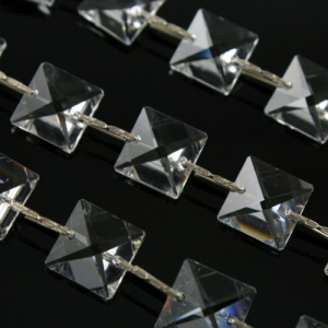 Catena quadrucci 14 mm cristallo Asfour, lunga 50 cm, clip nickel